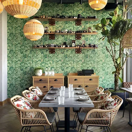 Treehouse Hotel London-2
